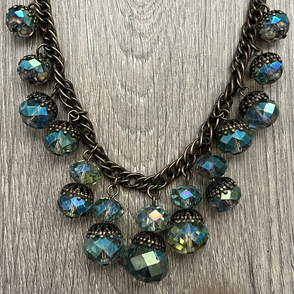 Emerald Neclace - Picture 3 of 4